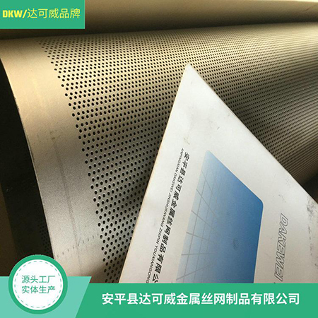 钛滤芯的性能及用途